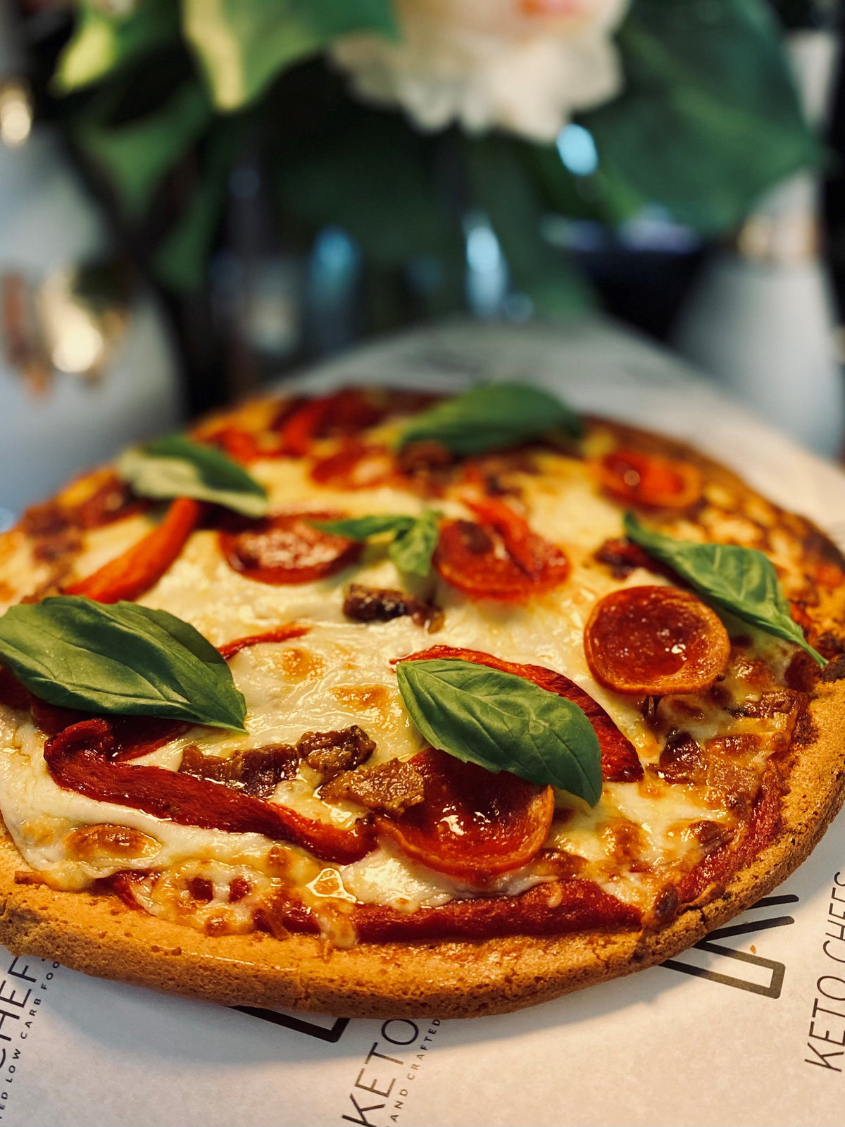 PIZZA PACK Keto Chefs Tomato & Basil Sauce 350g & 11 inch High Proteinx 2, Gluten & Grain Free Pizza Bases 2x 300g (freezer friendly)